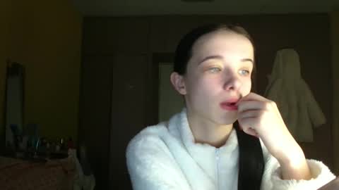 Yuliia online show from 02/09/26, 05:55