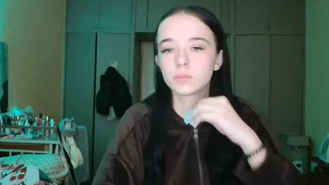 Yuliia online show from 03/31/26, 07:42