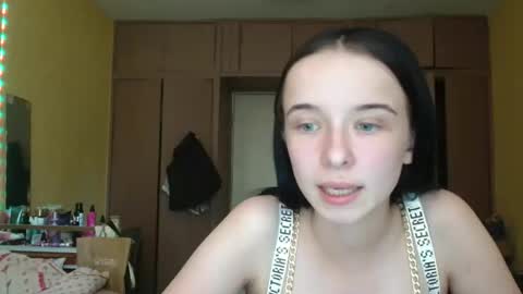 Yuliia online show from 05/26/26, 12:23