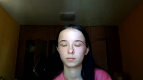 Yuliia online show from 06/01/26, 07:32