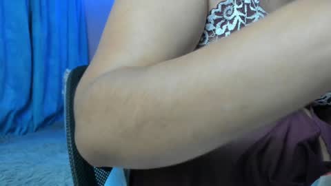 Snapshot of yulico chatting on 01/06/25, 04:55 emmy online show from 01/06/25, 04:55