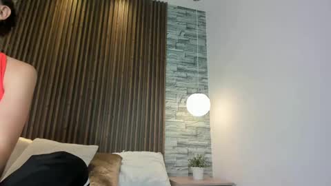 Snapshot of yulievans chatting on 01/22/25, 01:53 yulievans online show from 01/22/25, 01:53