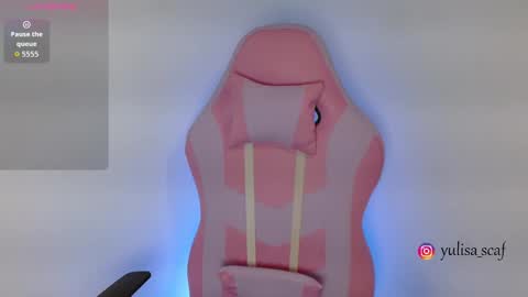 Yuli and SaraIndependent model online show from 03/05/26, 04:08