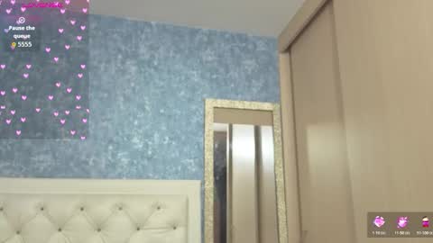 yulissa_girls online show from 10/25/25, 11:51