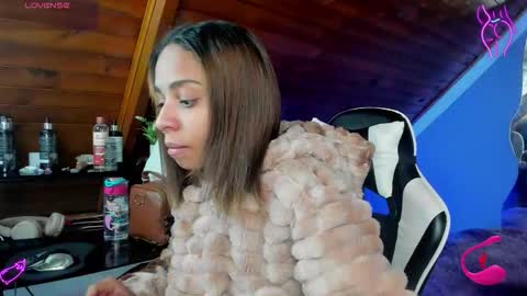 Snapshot of yumi_hanna chatting on 01/15/26, 01:10 yumi_hanna online show from 01/15/26, 01:10