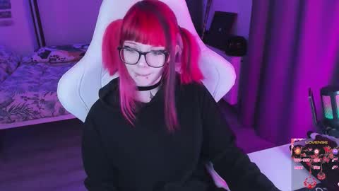 Yumi 3 online show from 10/16/25, 09:49