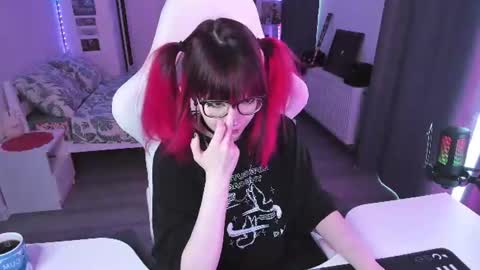 Snapshot of yumi_youkai chatting on 07/19/26, 11:14 Yumi 3 online show from 07/19/26, 11:14