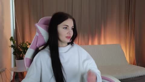 yumieast online show from 01/15/26, 07:57