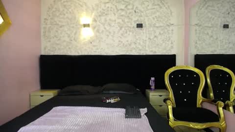 Snapshot of yumiviolet chatting on 02/16/26, 07:54 YumiViolet online show from 02/16/26, 07:54