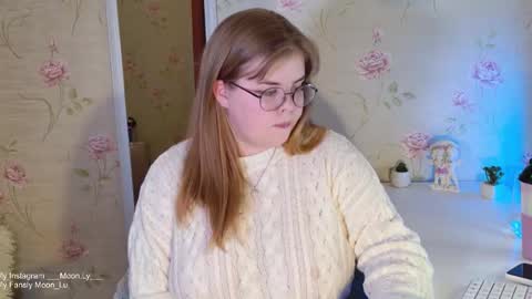Polly online show from 10/24/25, 06:59