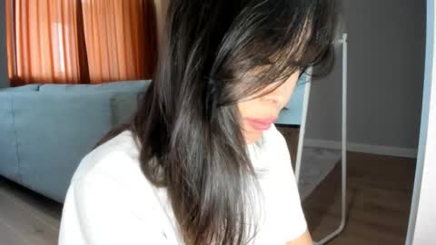 Snapshot of yummi_kim chatting on 12/26/24, 06:52 Yumi online show from 12/26/24, 06:52