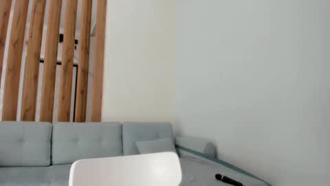 Snapshot of yummi_kim chatting on 10/28/25, 09:57 Yumi online show from 10/28/25, 09:57