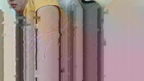 yummy72747 online show from 09/28/25, 01:05