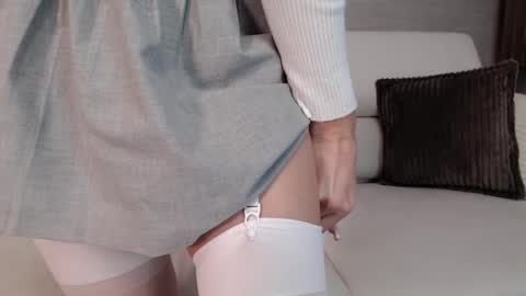 you babe online show from 04/27/26, 09:29