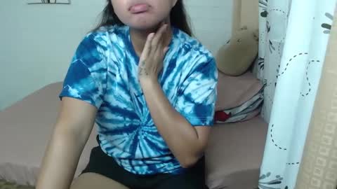 Snapshot of yummy_chesca chatting on 02/24/25, 12:30 yummy chesca online show from 02/24/25, 12:30