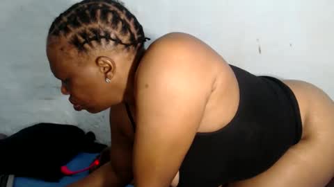 yummytittsxx online show from 03/14/26, 04:07