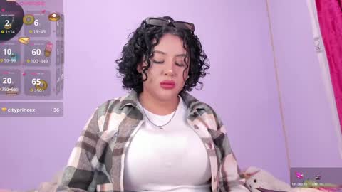 yunahott_ online show from 12/15/24, 04:40