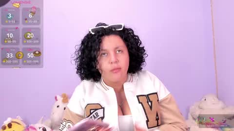 yunahott_ online show from 01/25/25, 08:31