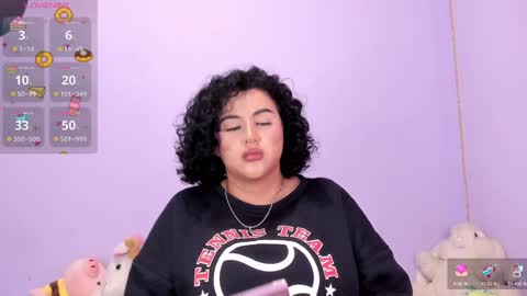 yunahott_ online show from 02/05/25, 05:52