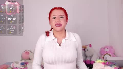 yunahott_ online show from 10/17/25, 03:53