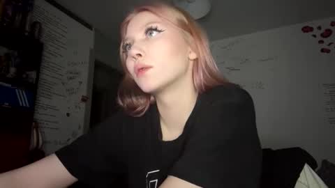 yunarosee online show from 01/08/26, 04:09