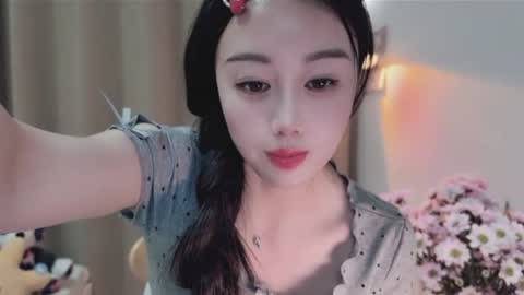Snapshot of yuner0715 chatting on 06/10/26, 03:33 YunEr online show from 06/10/26, 03:33