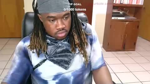 Snapshot of yungbbcbro chatting on 12/27/24, 06:24 Octavian online show from 12/27/24, 06:24