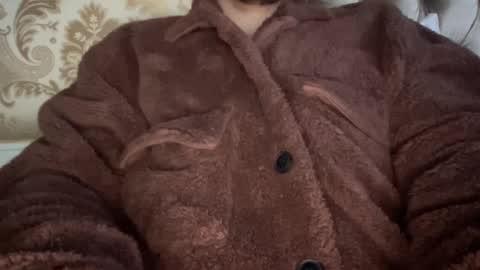 Snapshot of yungbull06 chatting on 01/24/25, 09:37 Yung Bull online show from 01/24/25, 09:37