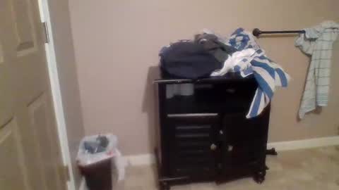 Snapshot of yungstallion10 chatting on 11/12/25, 11:32 Fire 0range kush online show from 11/12/25, 11:32