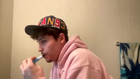 yungstudbev online show from 02/04/25, 05:21