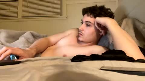 yungstudbev online show from 02/28/25, 12:32