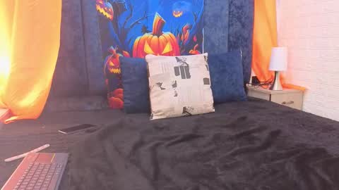 Snapshot of yunkeyc chatting on 10/14/25, 03:18 yunkeyc online show from 10/14/25, 03:18