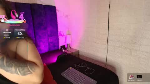 yunkeyc online show from 12/23/25, 02:09