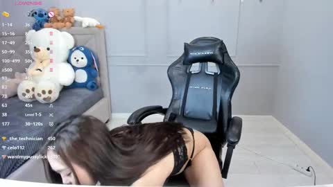 yunleah online show from 03/27/26, 08:26