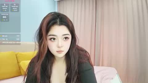 yunlihn_ online show from 07/07/26, 07:23