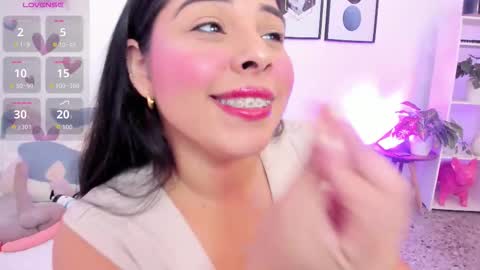 Yunna online show from 11/07/25, 11:32