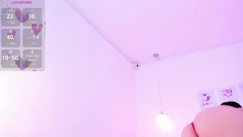 Yunna online show from 03/27/26, 12:16