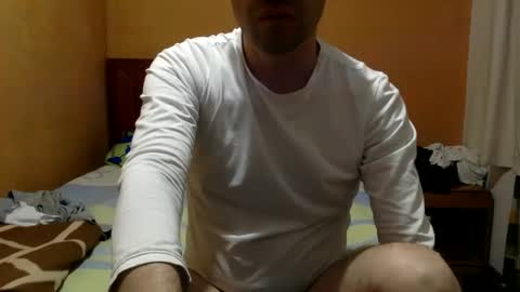 Snapshot of yuquiao chatting on 09/26/25, 03:32 yuquiao online show from 09/26/25, 03:32