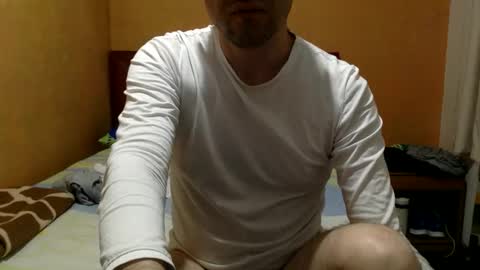 Snapshot of yuquiao chatting on 10/14/25, 03:29 yuquiao online show from 10/14/25, 03:29