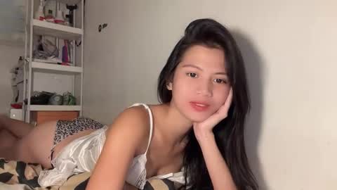 Snapshot of yuri_kai chatting on 12/03/25, 03:47 yuri online show from 12/03/25, 03:47