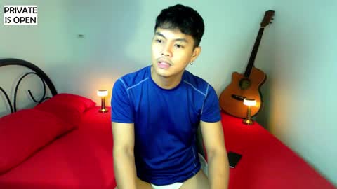 Snapshot of yuri_nation chatting on 12/10/24, 04:38 yuri nation online show from 12/10/24, 04:38