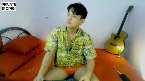 Snapshot of yuri_nation chatting on 02/05/25, 11:23 yuri nation online show from 02/05/25, 11:23