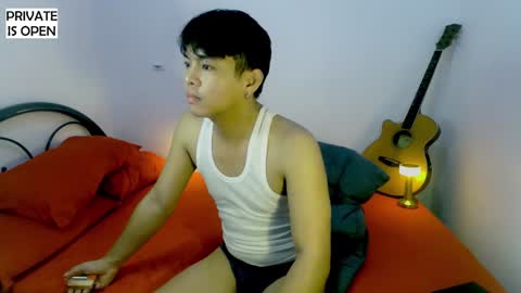 Snapshot of yuri_nation chatting on 02/06/25, 03:06 yuri nation online show from 02/06/25, 03:06