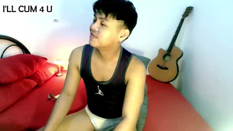 Snapshot of yuri_nation chatting on 02/17/25, 09:35 yuri nation online show from 02/17/25, 09:35