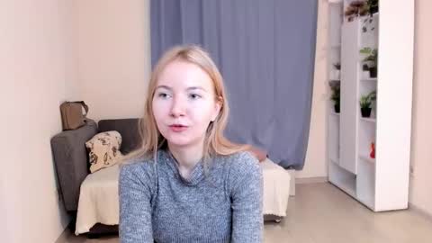 Snapshot of yuricazel chatting on 11/09/25, 07:06 Alesia online show from 11/09/25, 07:06