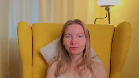 Alesia online show from 03/25/26, 06:52