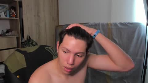 yurii_moody online show from 02/06/25, 05:46