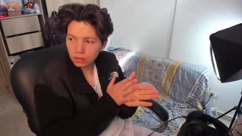 yurii_moody online show from 10/23/25, 07:45