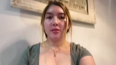 Snapshot of yurika_suckxx chatting on 12/28/24, 12:45 GODDESS SOFIA online show from 12/28/24, 12:45