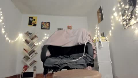 Snapshot of yury_sun chatting on 12/10/24, 01:11 paola online show from 12/10/24, 01:11